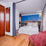 Large 1-bedroom Duplex Prime Location Lizbona